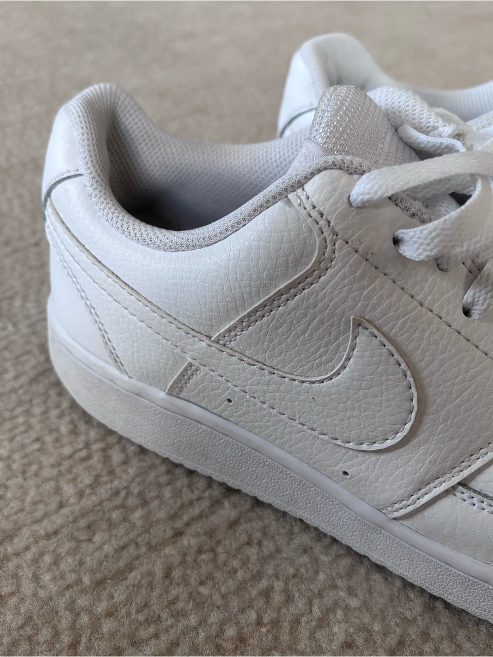 Nike Women’s White Low-Top Sneakers - Picture 2 of 11
